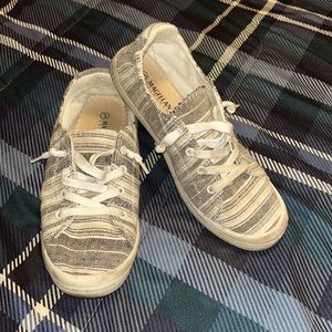 Only have been wore twice, might need to be cleaned up but they should be good